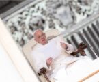 Papa Francesco: “Chiediamo il dono della pace in Europa e in tutto il mondo”